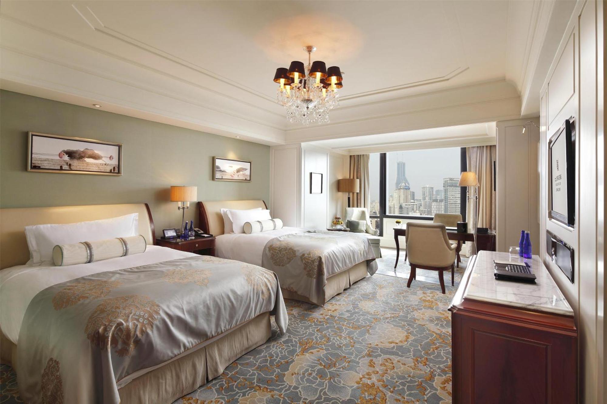Hotel Waldorf Astoria On The Bund 5*